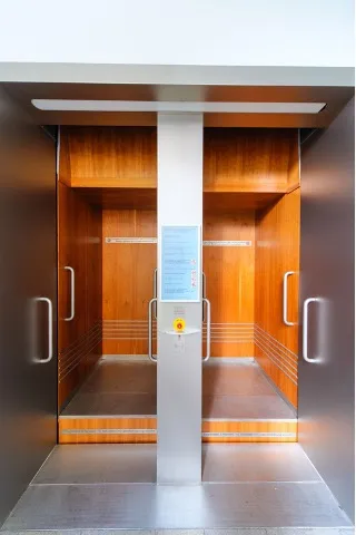 Ein Paternoster Umlaufregal